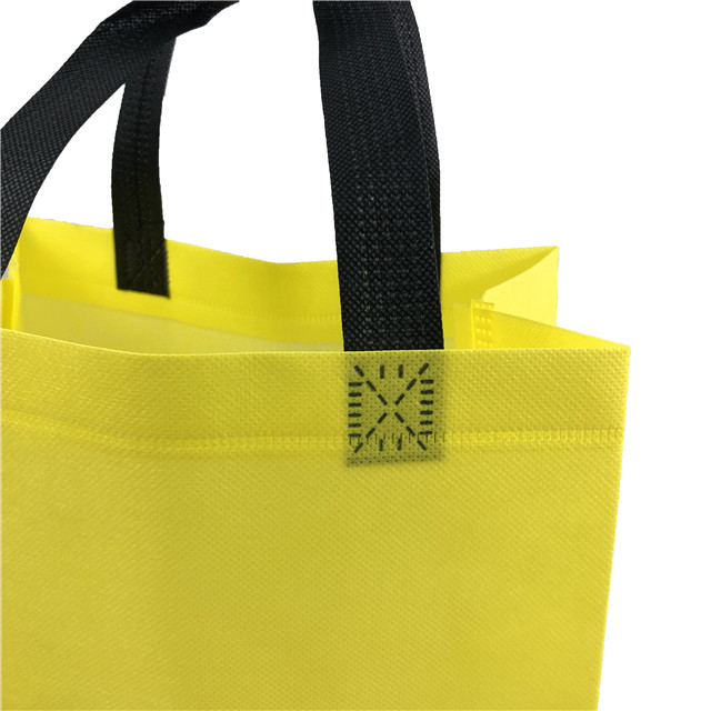 2021 30-60 gsm Yellow Handle Bag Pp Non Woven Fabric for Shopping Bags 
