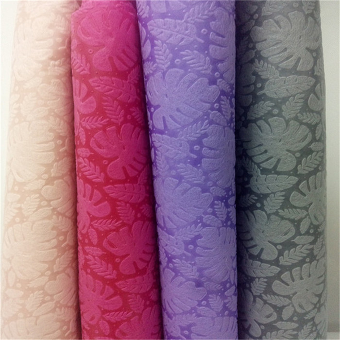  30-100 GSM colorful non woven fabric New design for pp non woven fabric for shopping bags 